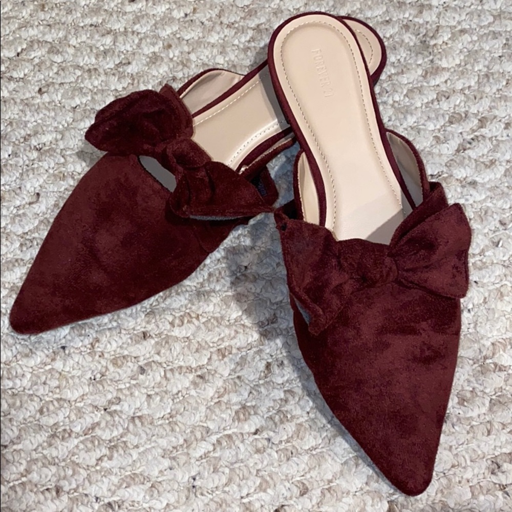 Forever 21 burgundy slides with bows